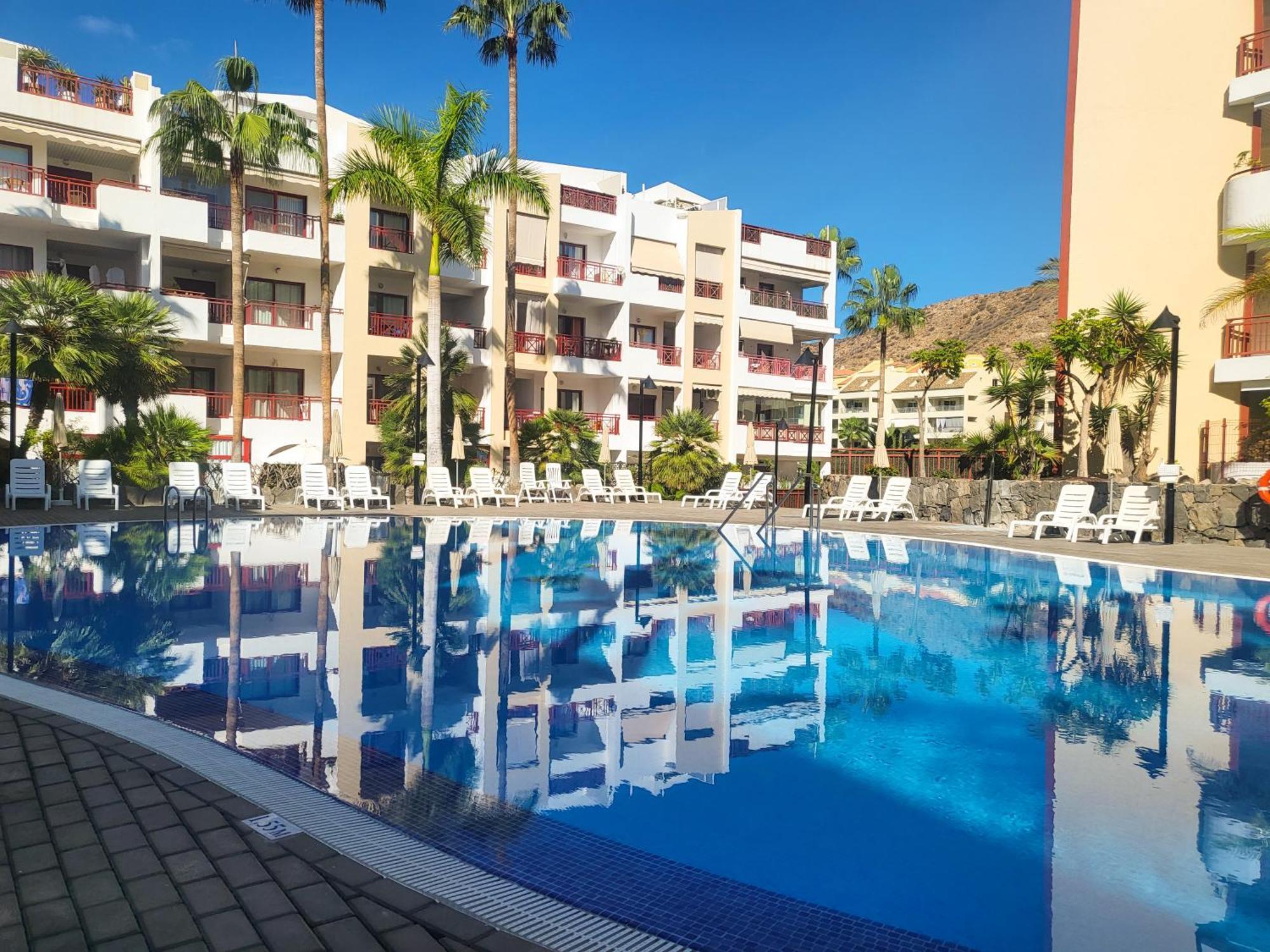 Oasis Palm Mar By Helloapartments Экстерьер фото